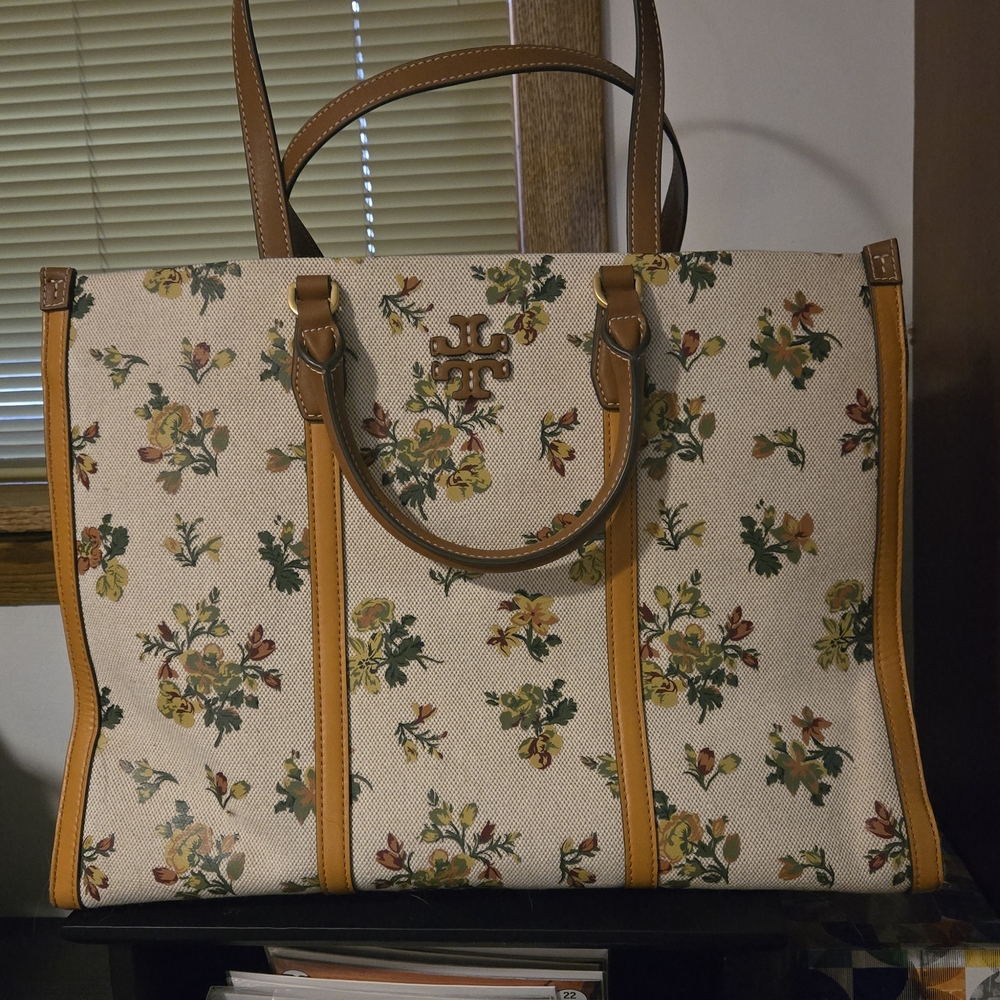 Tory Burch Blake Jumbo Canvas Tote